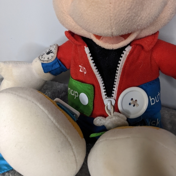 Mickey mouse learn to dress plush - Picture 4 of 8